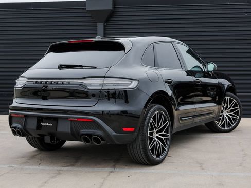 Certified 2026 Porsche Macan Turbo AWD/4WD image 7