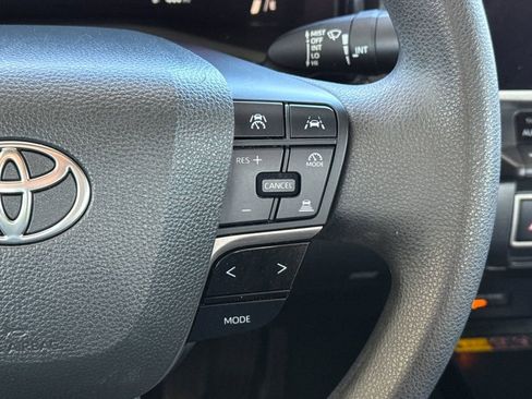 Used 2025 Toyota Camry LE FWD image 34