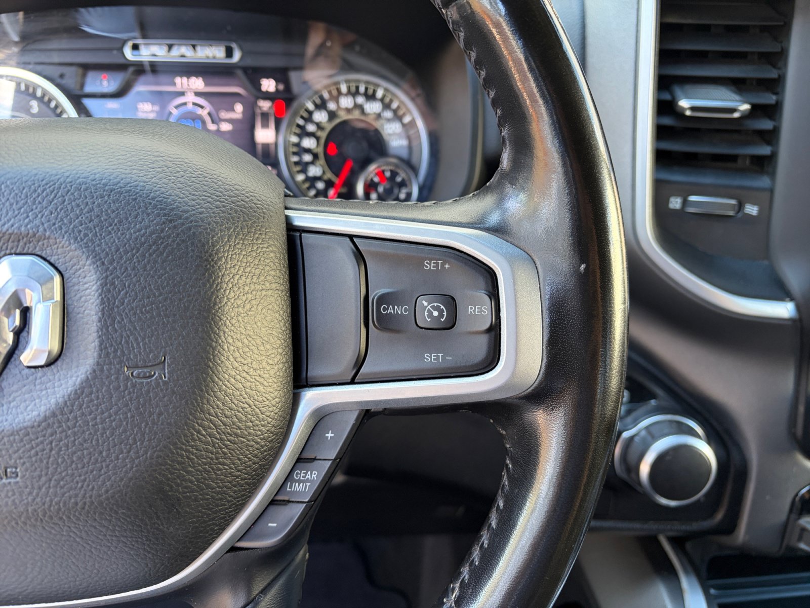 Used 2021 RAM 1500 Big Horn RWD image 14