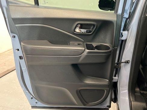 Used 2023 Honda Ridgeline Sport image 19