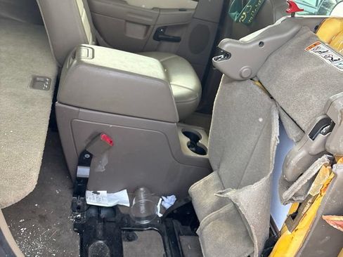 Used 2004 Ford Explorer Eddie Bauer AWD/4WD image 18
