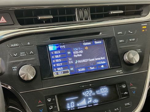 Used 2014 Toyota Avalon XLE Touring FWD image 18