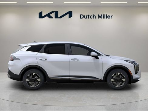 Used 2026 Kia Sportage LX FWD image 7