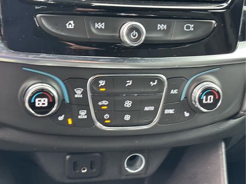 Certified 2023 Chevrolet Traverse LT image 15