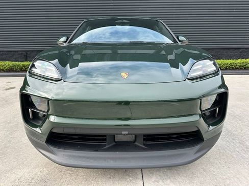 Certified 2025 Porsche Macan 4S Electric image 8