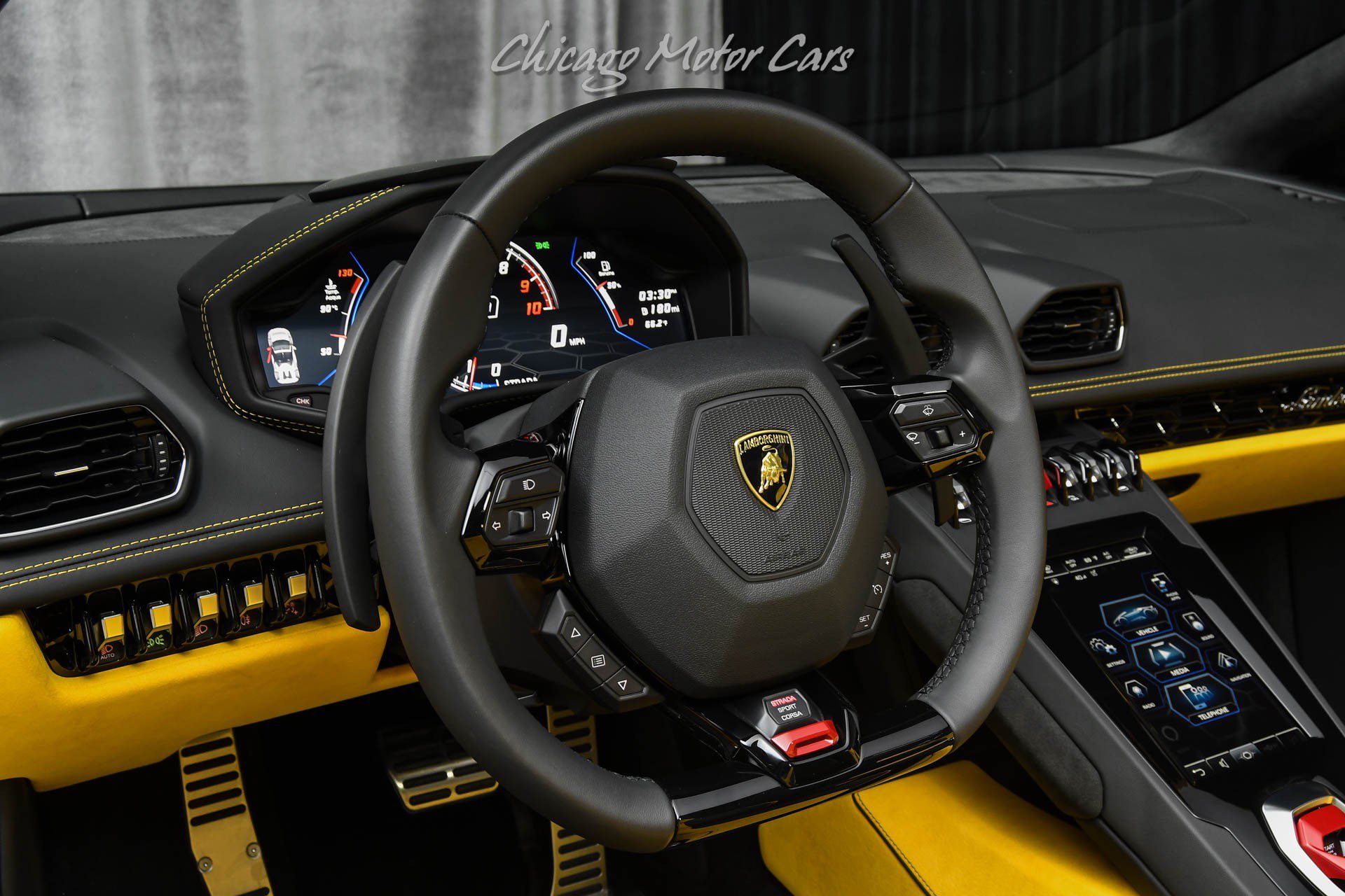 Used 2024 Lamborghini Huracan EVO AWD/4WD image 9
