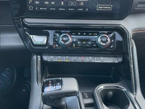 Certified 2023 GMC Sierra 1500 AT4 w/ AT4 Premium Package image 12