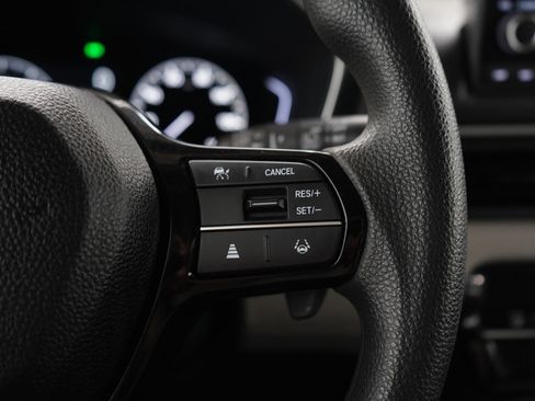 Used 2023 Honda Pilot LX image 28