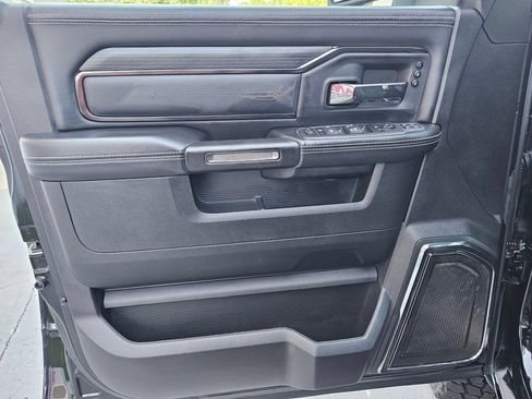 Used 2024 RAM 2500 Limited AWD/4WD image 19