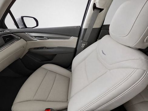 Used 2021 Cadillac XT5 Premium Luxury FWD image 15