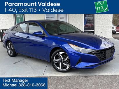 Used 2023 Hyundai Elantra SEL w/ Convenience Package