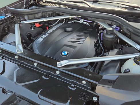 Used 2023 BMW X7 xDrive40i w/ Executive Package AWD/4WD image 21