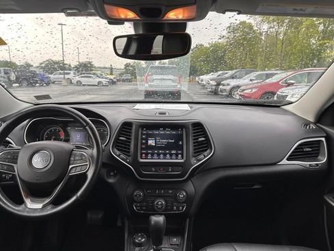 Used 2021 Jeep Cherokee Latitude Lux w/ Comfort/Convenience Group AWD/4WD image 27