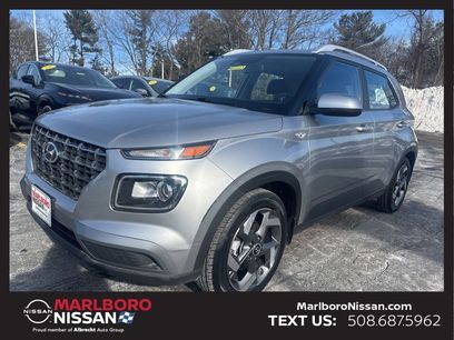 Used 2023 Hyundai Venue SEL w/ Cargo Package