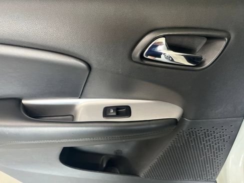 Used 2016 Dodge Journey SE w/ Flexible Seating Group FWD image 54