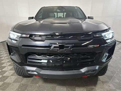 Used 2024 Chevrolet Colorado ZR2 w/ ZR2 Convenience Package III AWD/4WD image 7