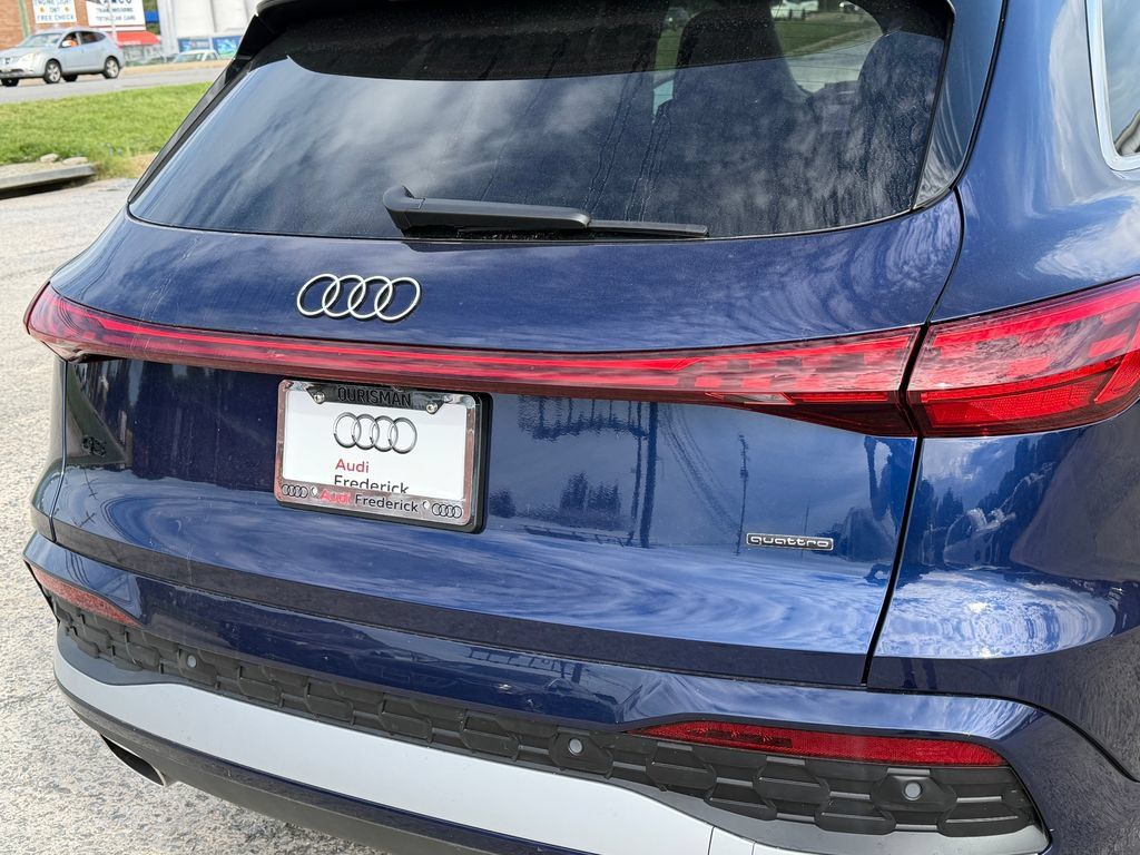 New 2026 Audi Q5 Premium AWD/4WD image 5