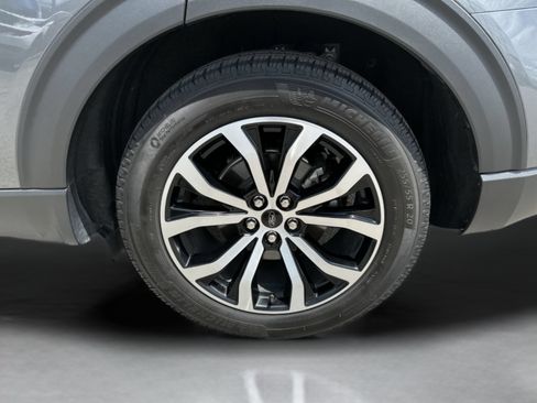 Used 2025 Ford Explorer ST-Line RWD image 31
