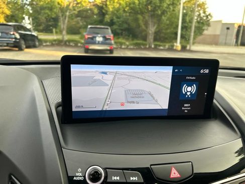 Used 2019 Acura RDX w/ Advance Package FWD image 12