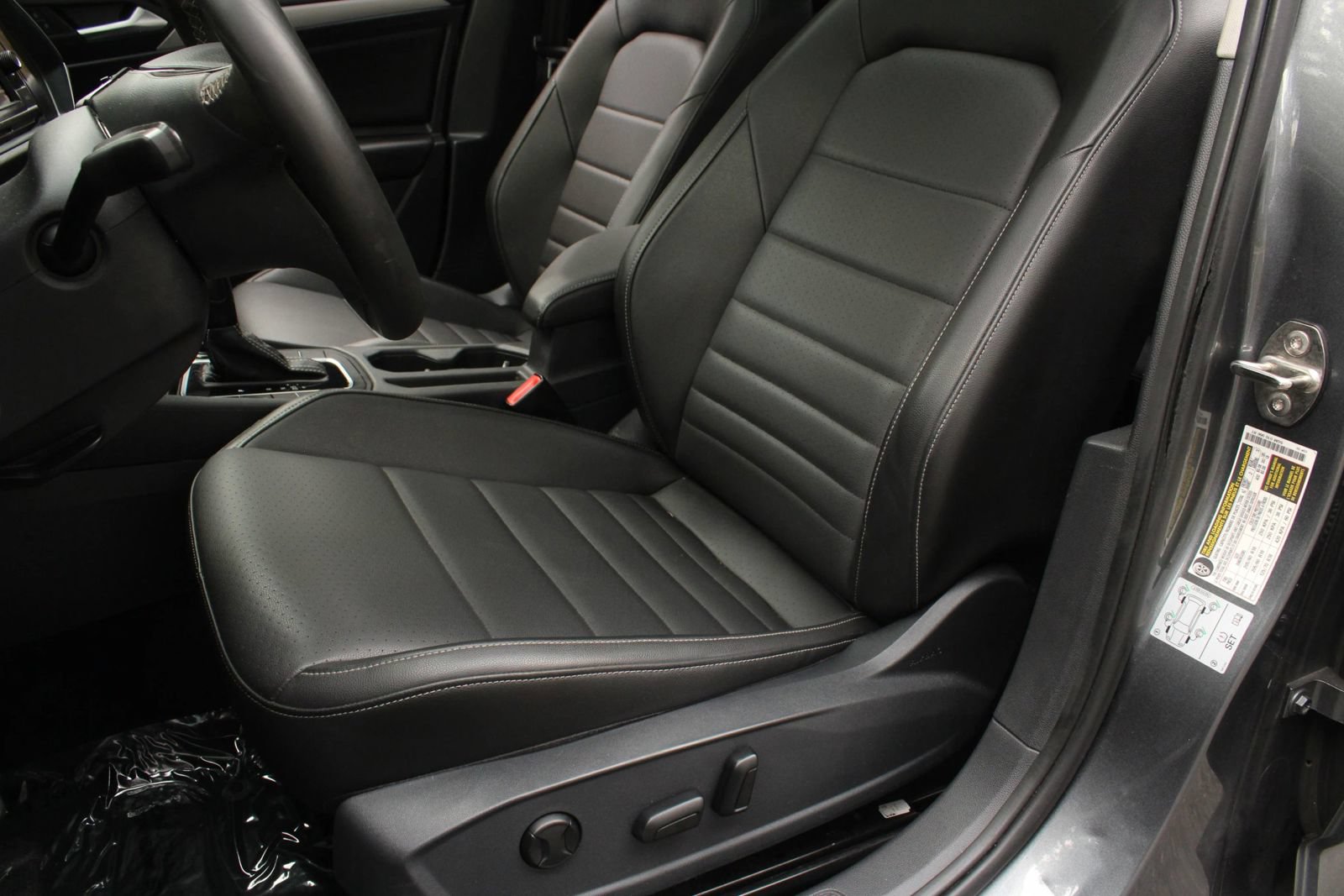 Used 2021 Volkswagen Jetta R-Line FWD image 17