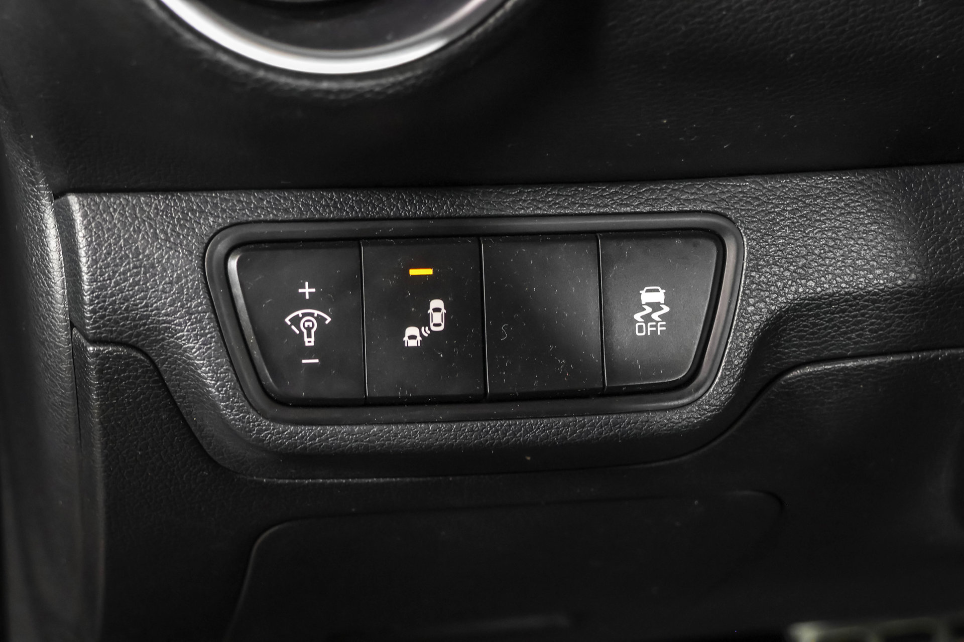 Used 2023 Kia Forte LXS w/ LXS Technology Package FWD image 23
