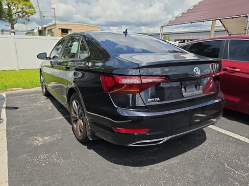 Used 2019 Volkswagen Jetta R-Line w/ R-Line Cold Weather Package FWD image 11