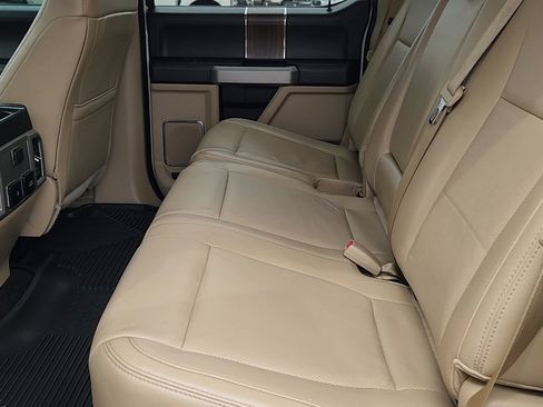 Used 2017 Ford F150 Lariat image 23