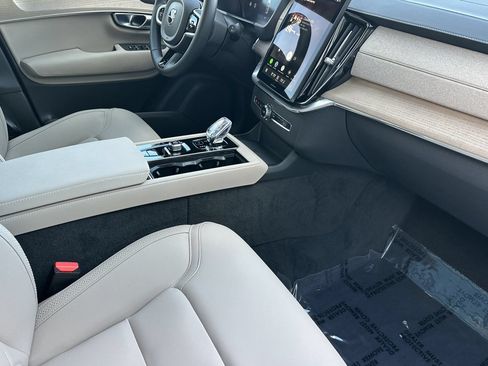 Certified 2026 Volvo XC90 B6 Plus w/ Protection Package Premier AWD/4WD image 20