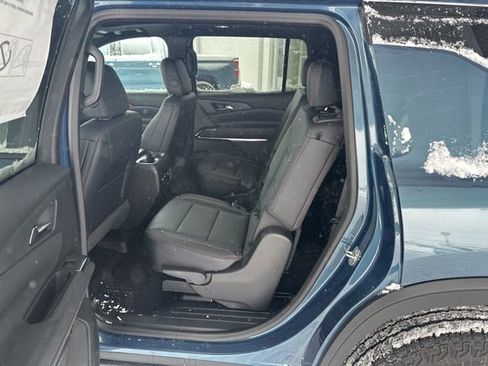 New 2026 Chevrolet Traverse Z71 w/ Driver Confidence Package image 31