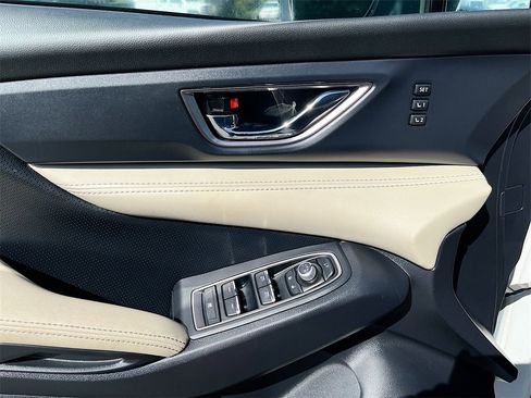 Used 2024 Subaru Ascent Limited w/ Technology Package image 18