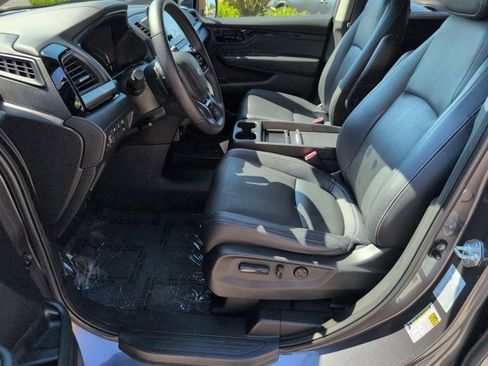 Used 2021 Honda Odyssey Touring image 17