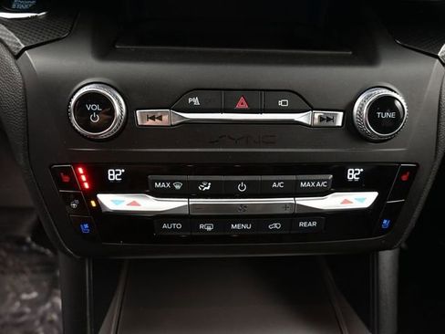 Used 2020 Ford Explorer ST image 26