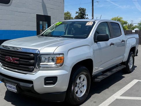 Used 2017 GMC Canyon 2WD Crew Cab w/ Convenience Package image 3