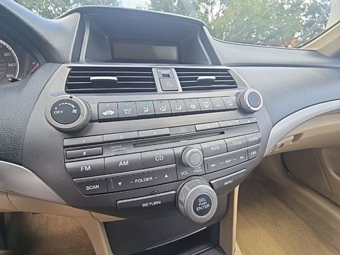 Used 2012 Honda Accord LX image 23