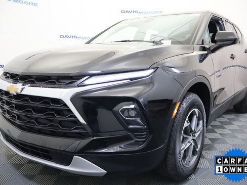 Used 2025 Chevrolet Blazer LT image 11