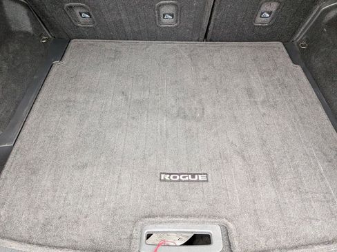 Used 2023 Nissan Rogue SV w/ SV Premium Package image 23