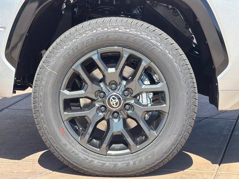 New 2026 Toyota Tundra Platinum AWD/4WD image 33