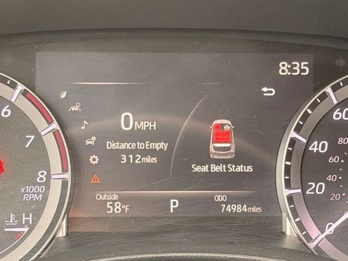 Used 2023 Toyota Highlander LE AWD/4WD image 31