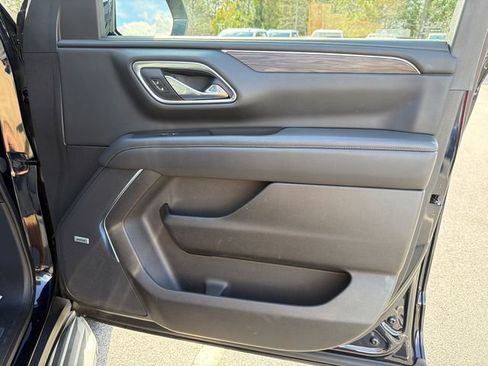 Used 2021 Chevrolet Tahoe LT image 14