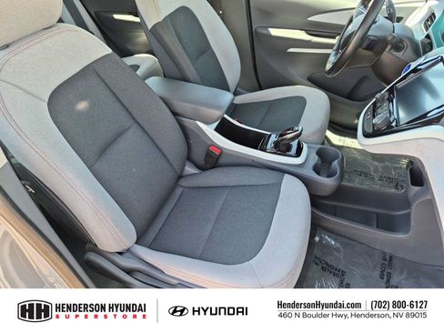 Used 2020 Chevrolet Bolt LT FWD image 20