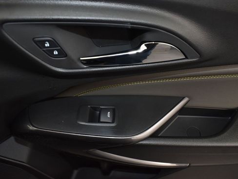 New 2026 Chevrolet Trax ACTIV w/ Sunroof Package image 22