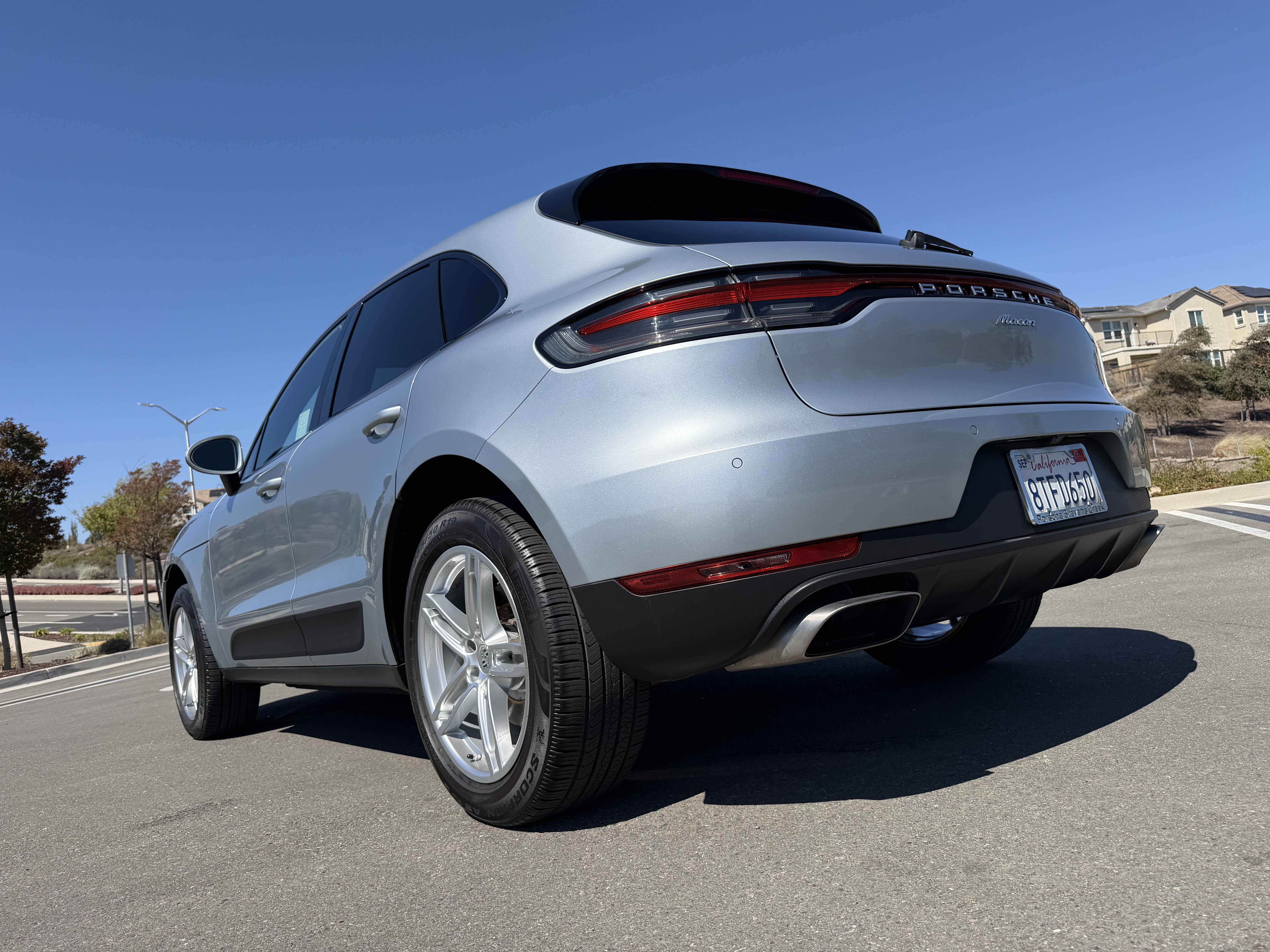 Used 2020 Porsche Macan AWD/4WD image 15