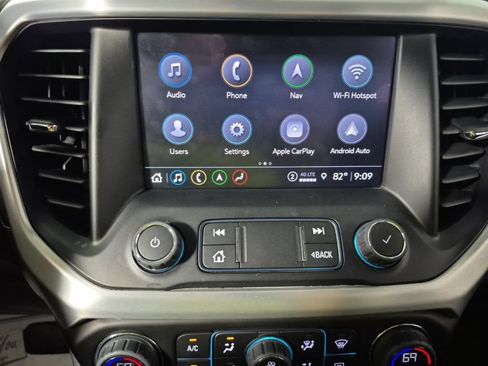 Used 2023 GMC Acadia SLT w/ Preferred Package FWD image 13