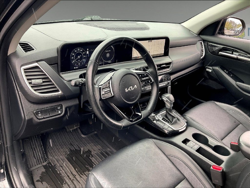Certified 2024 Kia Seltos SX w/ SX Sunroof Package AWD/4WD image 8