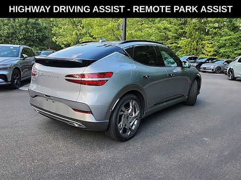 Used 2024 Genesis GV60 Advanced AWD/4WD image 2