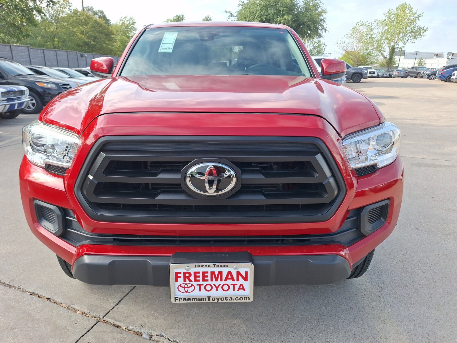 Used 2020 Toyota Tacoma SR AWD/4WD image 9