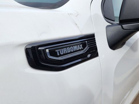 New 2026 GMC Sierra 1500 Elevation image 11