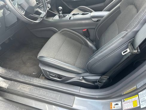 Used 2025 Ford Mustang GT RWD image 5