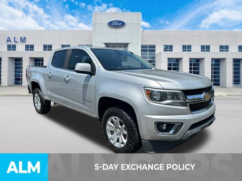 Used 2020 Chevrolet Colorado LT w/ LT Convenience Package AWD/4WD image 3