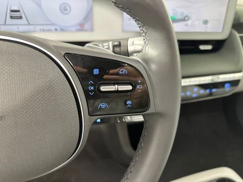 Used 2023 Hyundai Ioniq 5 Limited image 16